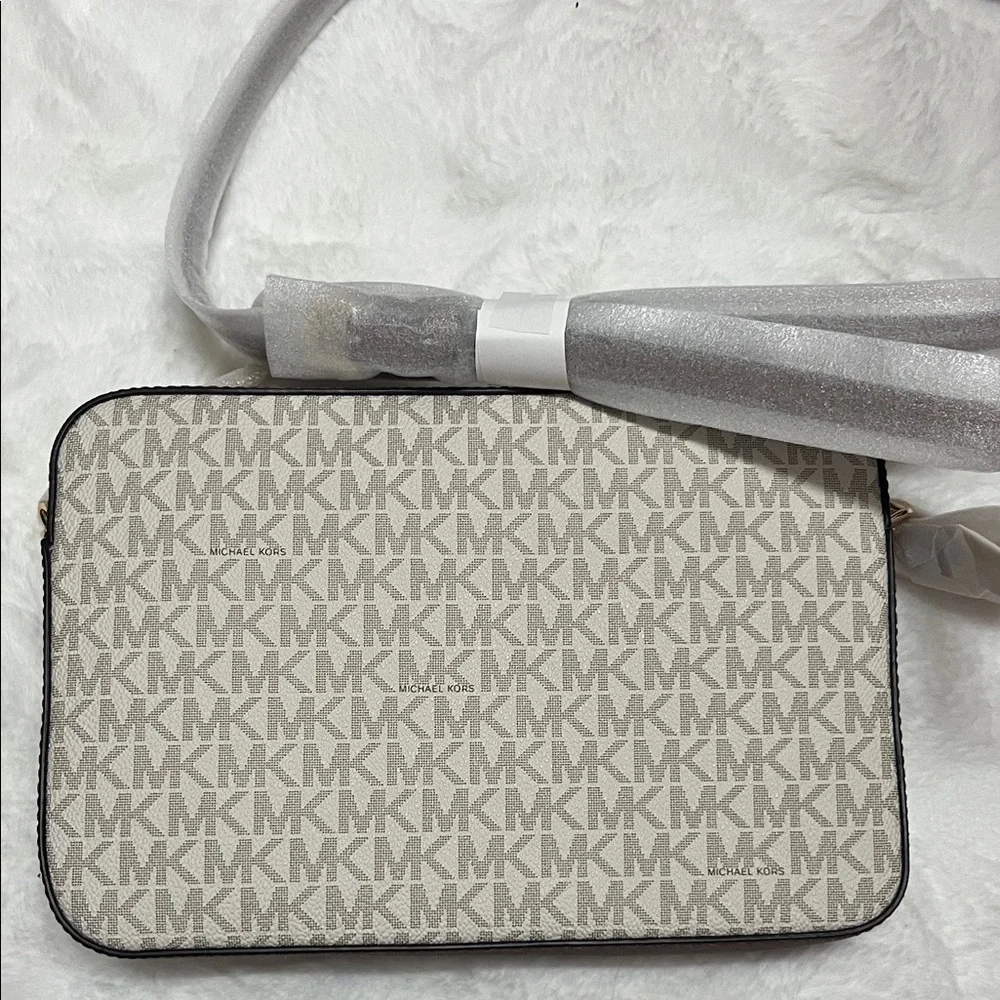 NWT Michael Kors Crossbody Bag